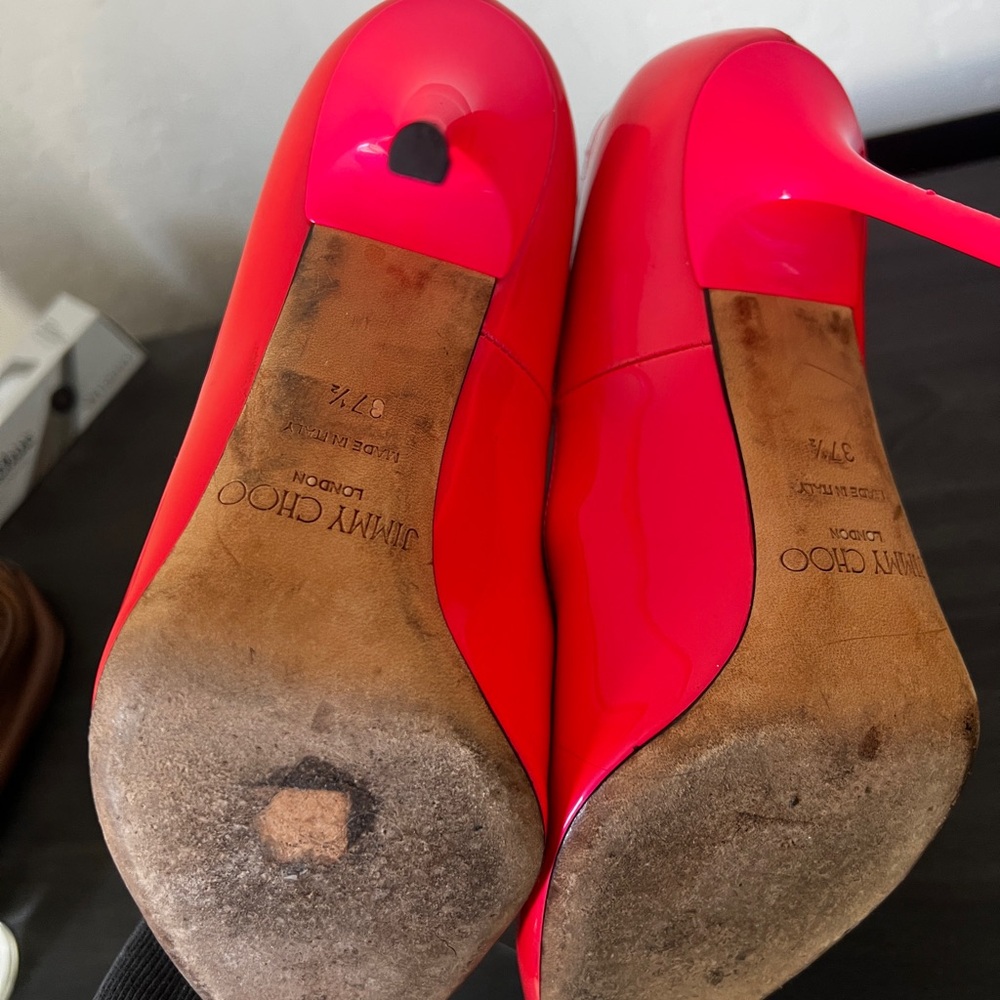 Jimmy Choo Vibrant Pink Patent Leather Pointed-Toe Stilettos - Picture 6 of 10